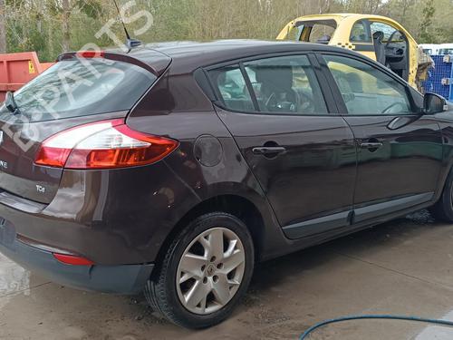 Right mirror RENAULT MEGANE III Hatchback (BZ0/1_, B3_) 1.2 TCe (BZ2B, BZ11) | BP26421986C27 