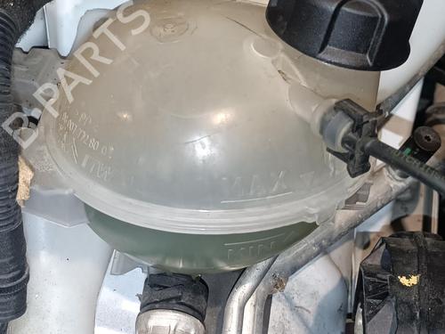 Used Windscreen washer tank PEUGEOT 208 I (CA_, CC_) 1.0 VTi (68 hp) 26416828