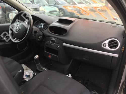 Dashboard RENAULT CLIO III (BR0/1, CR0/1) 1.4 16V | BP29843549C46
