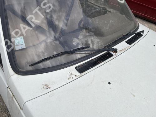 Used Front windshield wiper arm Front windshield wiper arm 38545630 38545630