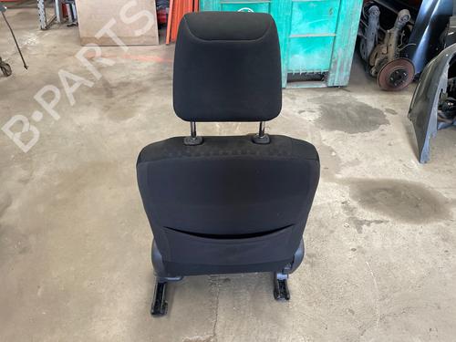 Used Left front seat Left front seat TOYOTA URBAN CRUISER (_P1_) 1.33 (NSP110_, NSP110R) (99 hp) 33945852 33945852