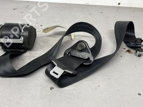 front-right-seatbelt-dacia-lodgy-js_-2012-29320140 main image