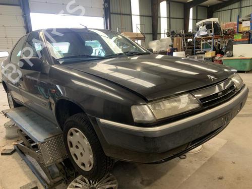 Right headlight CITROËN XANTIA (X1_, X2_) 1.9 Turbo D | BP26422624C29 