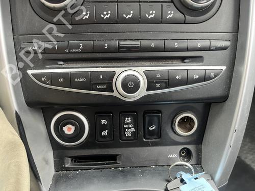 Autoradio Autoradio RENAULT KOLEOS I (HY_) 2.0 dCi 4x4 (HY0K) (150 hp) 36521158 36521158