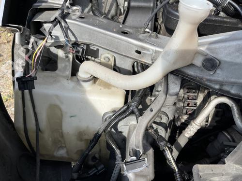 Used Windscreen washer tank Windscreen washer tank 38531749 38531749