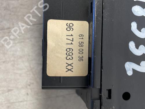 Used Steering column stalk Steering column stalk PEUGEOT 306 (7B, N3, N5) 1.6 SR (89 hp) 32864208 32864208