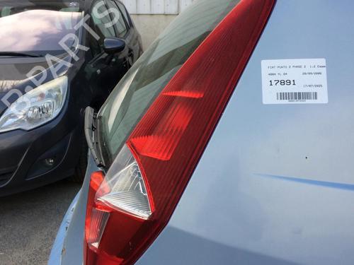 Right taillight FIAT PUNTO (188_) 1.2 60 (188.030, .050, .130, .150, .230, .250) | BP28175609C35 