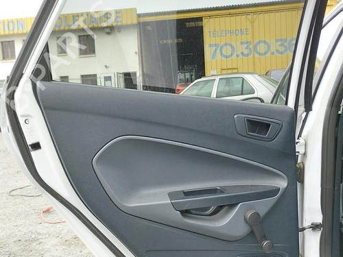 Venstre bagtil invendig håndtag FORD FIESTA VI (CB1, CCN) 1.4 TDCi (70 hp) 27038719