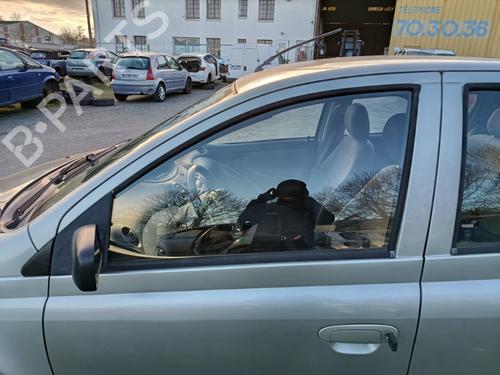 front-left-door-window-toyota-yaris-_p1_-1999-2000-2001-2002-2003-2004-2005-40112622 main image