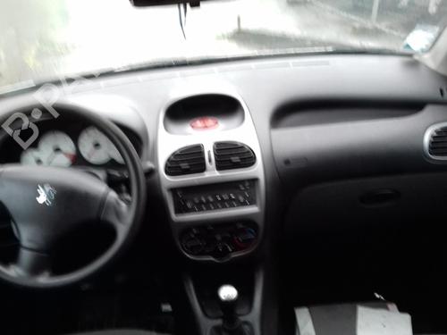 Used Driver airbag PEUGEOT 206 Hatchback (2A/C) 1.4 HDi eco 70 (68 hp) 27027566