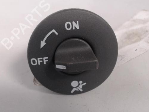 Used Switch RENAULT CLIO III (BR0/1, CR0/1) 1.5 dCi (C/BR0G, C/BR1G) (68 hp) 27031938