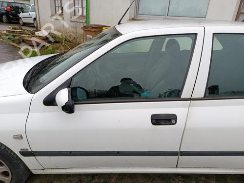Used Front left door window Front left door window 32772892 32772892
