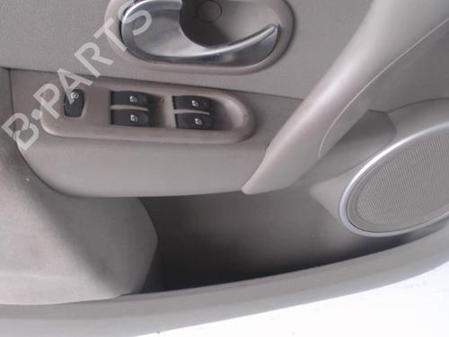 Left front door RENAULT CLIO III (BR0/1, CR0/1) 1.6 16V (BR09, BR0T, CR09, CR0T) | BP28545712C2 