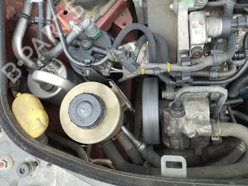 Windscreen washer tank RENAULT LAGUNA II (BG0/1_) 1.9 dCi (BG1A, BG1V) 7701049071