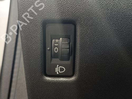 Used Headlight switch Headlight switch PEUGEOT 208 I (CA_, CC_) 1.2 VTI 82 (82 hp) 40447880 40447880