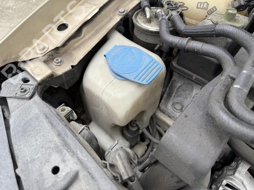 Used Windscreen washer tank VW GOLF IV (1J1) 1.9 TDI (90 hp) 27038552