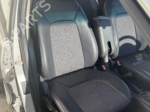 Used Right front seat MERCEDES-BENZ A-CLASS (W168) A 170 CDI (168.009, 168.109) (95 hp) 27038636