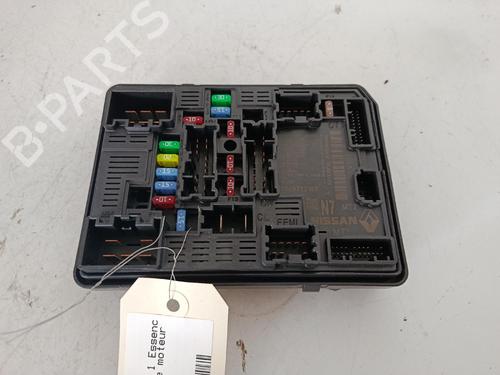 Used Fuse box Fuse box 39154685 39154685
