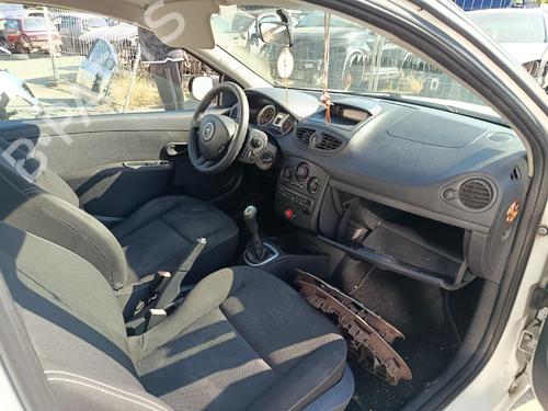 front-right-seatbelt-renault-clio-iii-br01-cr01-2005-2006-2007-2008-2009-2010-2011-2012-2013-2014-37264824 main image