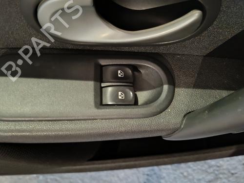 Used Left front window switch Left front window switch RENAULT CLIO III (BR0/1, CR0/1) 1.6 16V (BR05, BR0B, BR0Y, BR15, BR1J, BR1M, BR1Y, CR0B,... (112 hp) 33446157 33446157