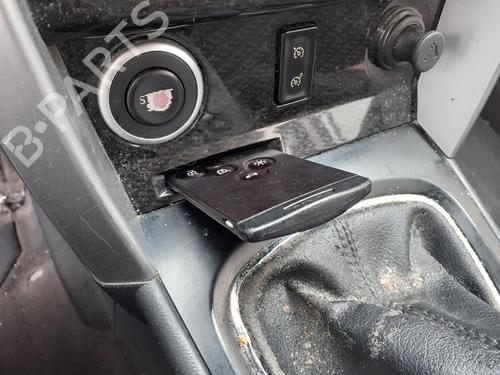 Used Card reader RENAULT KOLEOS I (HY_) 2.0 dCi (HY0K) (150 hp) 27035565