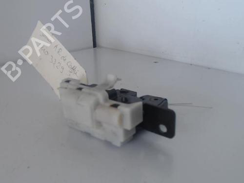 Used Tailgate lock RENAULT CLIO III (BR0/1, CR0/1) 1.5 dCi (BR17, CR17) (86 hp) 29412730