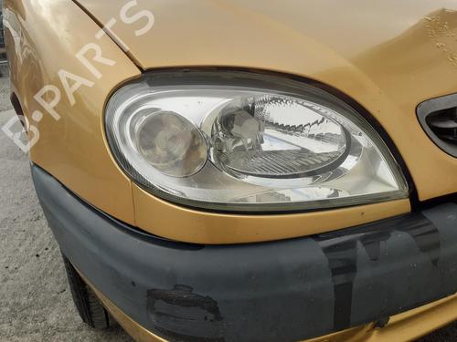Used Right headlight CITROËN SAXO (S0, S1) 1.1 X, SX (60 hp) 27320651