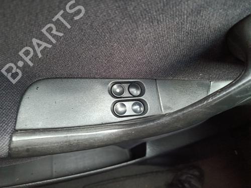 Used Left front window switch Left front window switch OPEL ASTRA F Hatchback (T92) 1.7 TDS (F08, M08, F68, M68) (82 hp) 32777460 32777460