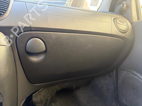 Used Glove box Glove box FIAT PUNTO (188_) 1.3 JTD 16V (70 hp) 40112980 40112980