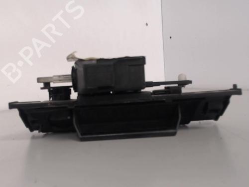 Used Tailgate handle Tailgate handle 27037613 27037613