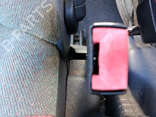 Used Seat buckle RENAULT CLIO I (B/C57_, 5/357_) 1.4 (80 hp) 30678461