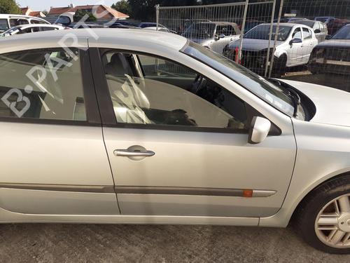 Høyre foran lås RENAULT LAGUNA II (BG0/1_) 2.2 dCi (BG0F) (150 hp) 27359562