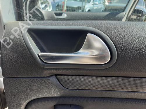 Used Rear right interior door handle VW GOLF V (1K1) 1.9 TDI (105 hp) 27385886