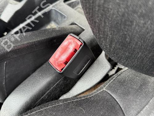 Used Seat buckle VW GOLF IV (1J1) 1.9 TDI (90 hp) 27032862