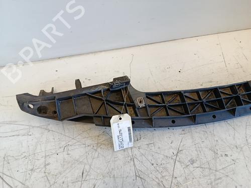 Used Front bumper reinforcement Front bumper reinforcement 36250028 36250028