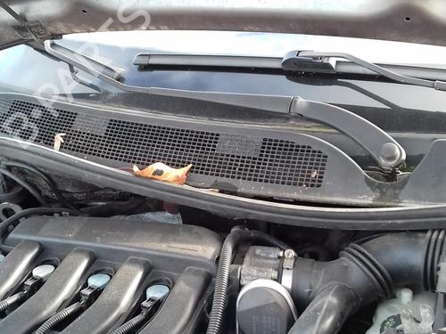 Used Front windshield wiper arm RENAULT MEGANE II (BM0/1_, CM0/1_) 1.6 16V (BM0C, CM0C) (113 hp) 27026937
