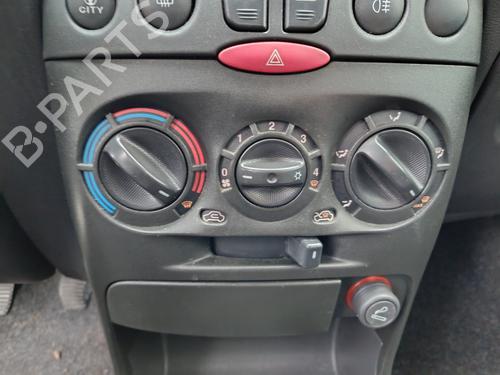 Commande Chauffage FIAT PUNTO (188_) 1.2 60 (188.030, .050, .130, .150, .230, .250) (60 hp) 32126545