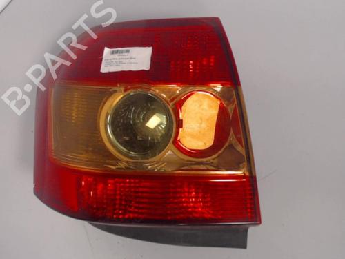 Used Right taillight TOYOTA COROLLA (_E12_) 1.4 VVT-i (ZZE120_, ZZE120R) (97 hp) 27031972