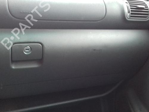 Hanskerom AUDI A3 (8L1) 1.9 TDI (110 hp) 27027608
