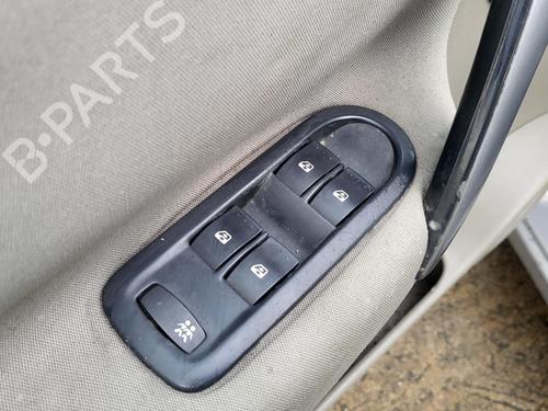 Used Left front window switch Left front window switch RENAULT SCÉNIC II (JM0/1_) 1.9 dCi (JM0G, JM12, JM1G, JM2C) (120 hp) 27036809 27036809