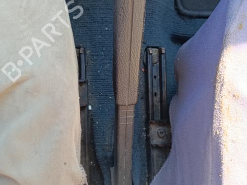 Parkbremsarm/handtak Parkbremsarm/handtak RENAULT CLIO I (B/C57_, 5/357_) 1.9 D (B/C/S576, B/C/S57L) (64 hp) 40049367 40049367
