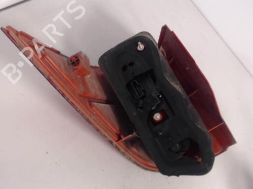 right-taillight-peugeot-1007-km_-2005-27029205 main image