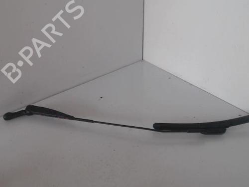 Used Front windshield wiper arm FIAT 500 (312_) 1.3 D Multijet (312AXB1A) (75 hp) 27026891