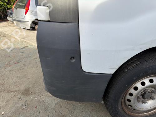 Used Corner bumper Corner bumper NISSAN PRIMASTAR Van (X83) 2.0 dCi 90 (90 hp) 40112934 40112934