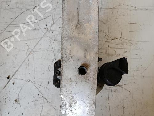 Used Front bumper reinforcement Front bumper reinforcement 36861756 36861756