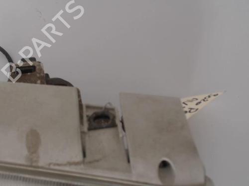 Right headlight VW POLO III (6N1) 75 1.6 | BP27030673C29 