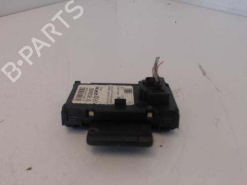 Used Card reader RENAULT MEGANE II (BM0/1_, CM0/1_) 1.5 dCi (BM1E, CM1E) (106 hp) 27027219