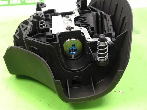 Used Driver airbag PEUGEOT 206 Hatchback (2A/C) 2.0 HDI 90 (90 hp) 27034429