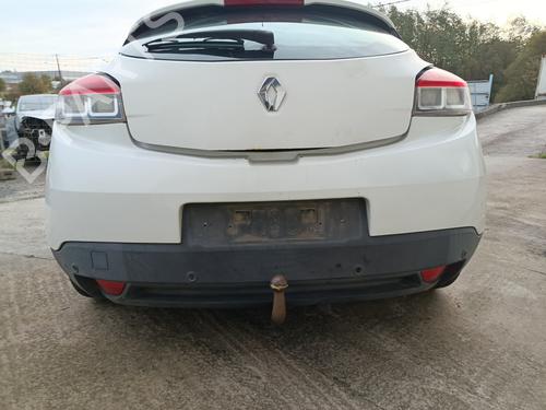 Used Rear axle Rear axle RENAULT MEGANE III Coupe (DZ0/1_) 1.5 dCi (DZ09, DZ0D, DZ1F, DZ1G, DZ14, DZ29) (110 hp) 30444445 30444445