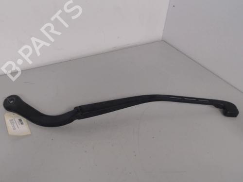 Used Front windshield wiper arm BMW 3 Touring (E91) 320 d (163 hp) 27030846